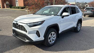 2025 Toyota RAV4 LE