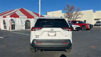 2025 Toyota RAV4 XLE
