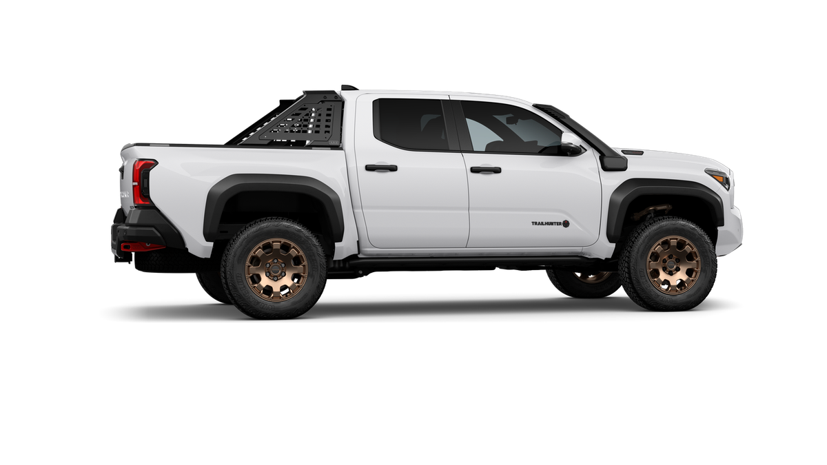 2026 Toyota Tacoma i-FORCE MAX Tacoma Trailhunter