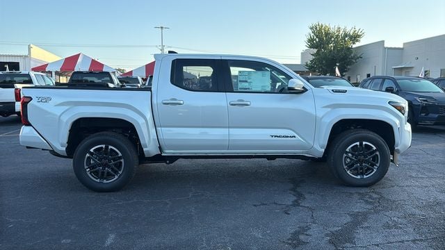2026 Toyota Tacoma i-FORCE MAX Tacoma TRD Sport