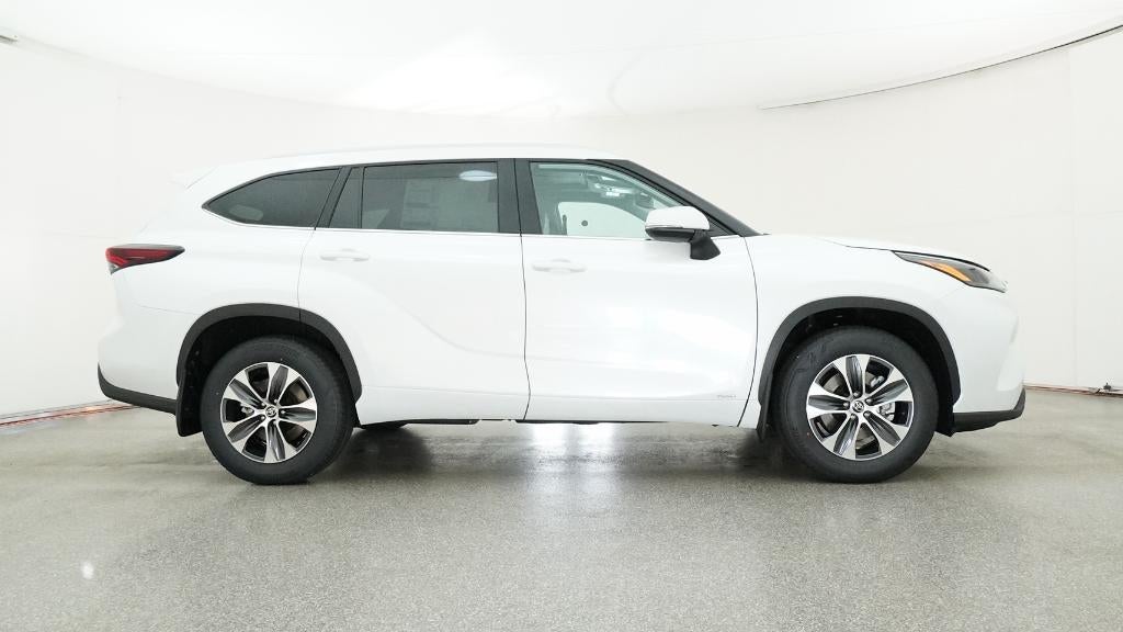 2026 Toyota Highlander Hybrid XLE