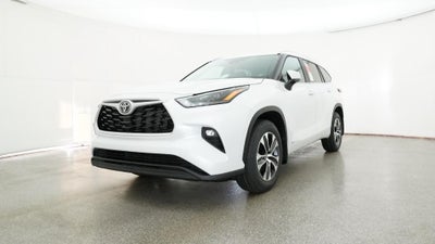 2026 Toyota Highlander Hybrid XLE