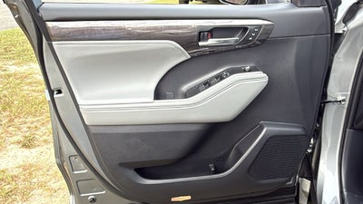 2026 Toyota Highlander Limited