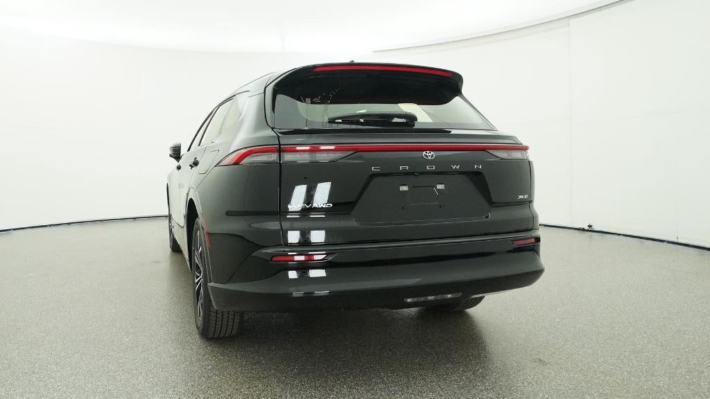 2026 Toyota Toyota Crown Signia XLE