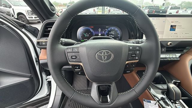 2026 Toyota Toyota Crown Signia Limited