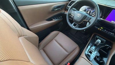2026 Toyota Toyota Crown Signia Limited