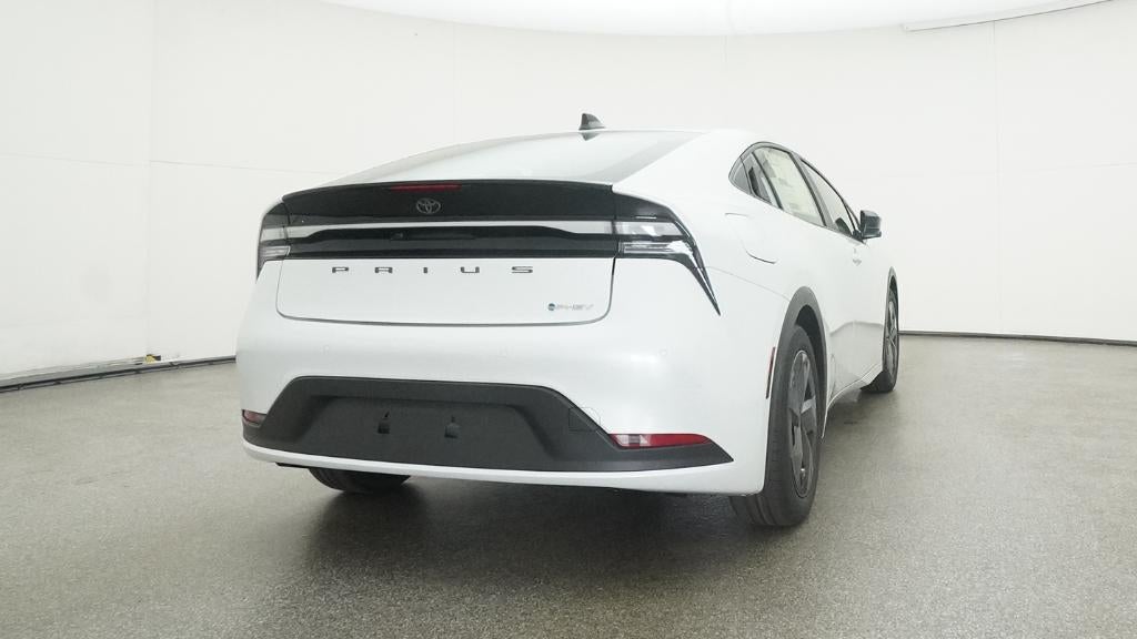 2026 Toyota Prius Plug-in Hybrid SE