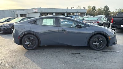 2026 Toyota Prius Plug-in Hybrid SE