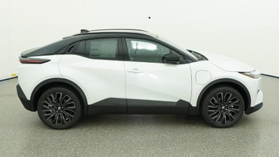 2026 Toyota C-HR XSE