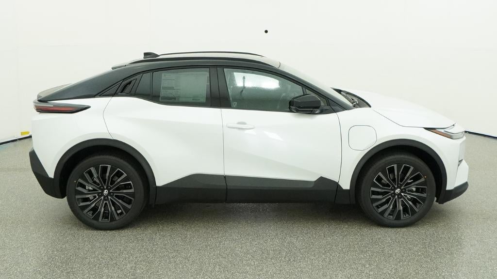 2026 Toyota C-HR XSE