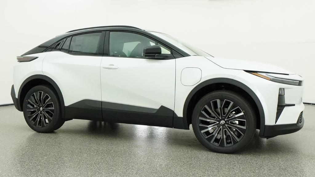 2026 Toyota C-HR XSE