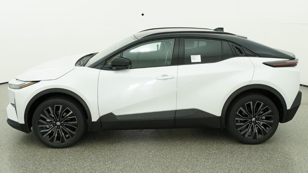 2026 Toyota C-HR XSE