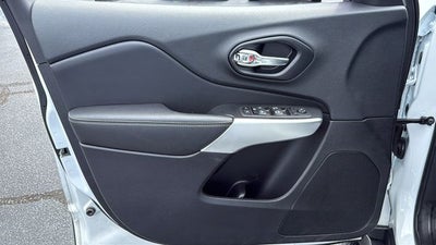 2022 Jeep Cherokee X 4x4