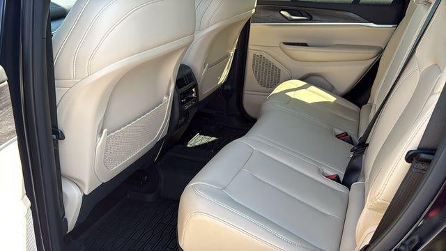 2025 Jeep Grand Cherokee Limited 4x2