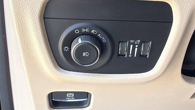 2025 Jeep Grand Cherokee Limited 4x2