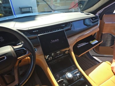 2025 Jeep Grand Cherokee Summit Reserve 4x4