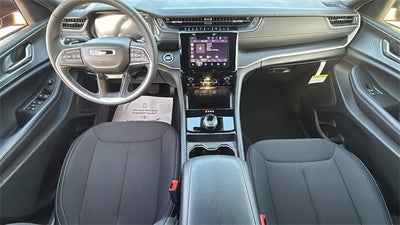 2025 Jeep Grand Cherokee L Laredo 4x4