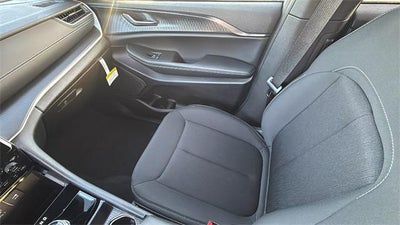 2025 Jeep Grand Cherokee L Laredo 4x4