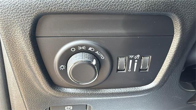 2025 Jeep Grand Cherokee L Laredo 4x4