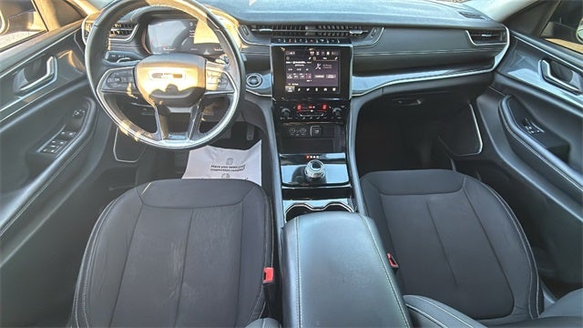 2021 Jeep Grand Cherokee L Laredo 4x4