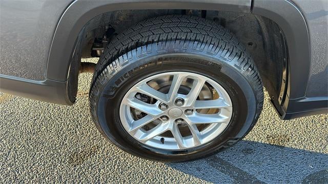 2021 Jeep Grand Cherokee L Laredo 4x4