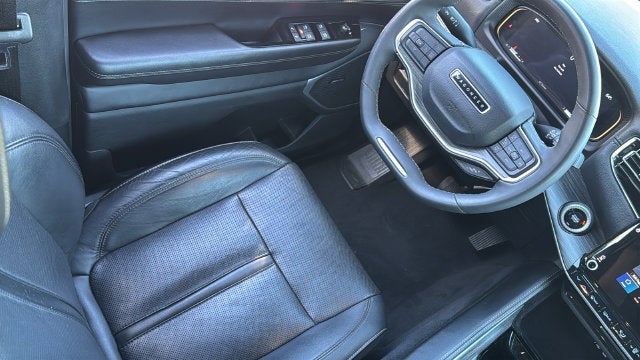 2024 Jeep Wagoneer Series II 4x2