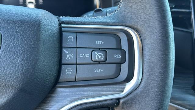 2024 Jeep Wagoneer Series II 4x2