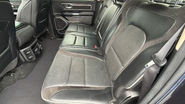 2020 RAM 1500 Laramie Crew Cab 4x2 5'7' Box