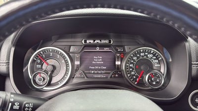2020 RAM 1500 Laramie Crew Cab 4x2 5'7' Box