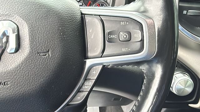 2020 RAM 1500 Laramie Crew Cab 4x2 5'7' Box