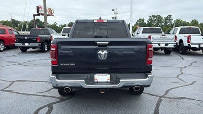 2020 RAM 1500 Laramie Crew Cab 4x2 5'7' Box
