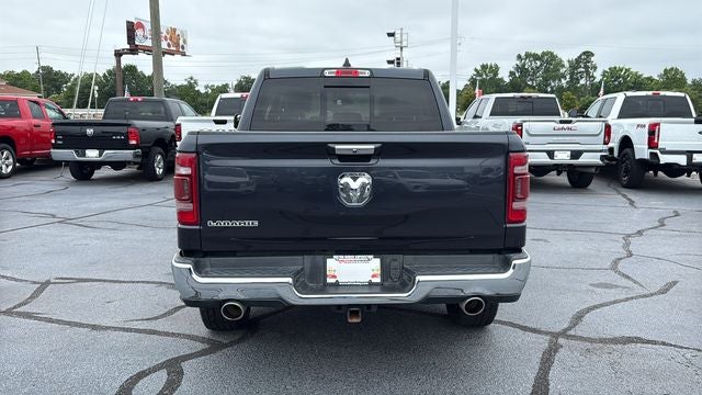 2020 RAM 1500 Laramie Crew Cab 4x2 5'7' Box
