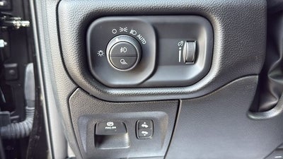 2025 RAM 1500 Big Horn Crew Cab 4x4 5'7' Box