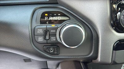 2025 RAM 1500 Big Horn Crew Cab 4x4 5'7' Box