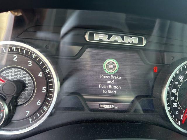 2025 RAM 1500 Big Horn Crew Cab 4x4 5'7' Box