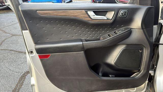 2020 Ford Escape Titanium Hybrid