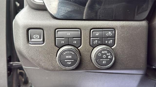 2025 Chevrolet Silverado 2500HD 4WD Crew Cab Standard Bed LT