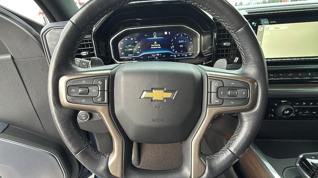 2022 Chevrolet Silverado 1500 2WD Crew Cab Short Bed High Country