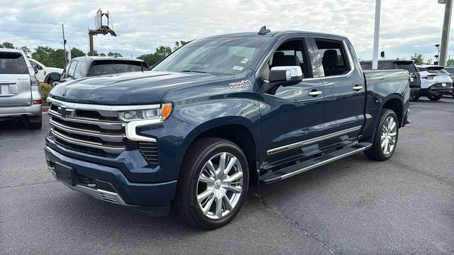2022 Chevrolet Silverado 1500 2WD Crew Cab Short Bed High Country