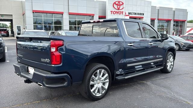 2022 Chevrolet Silverado 1500 2WD Crew Cab Short Bed High Country