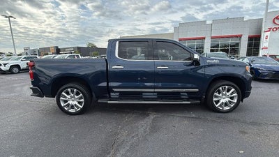 2022 Chevrolet Silverado 1500 2WD Crew Cab Short Bed High Country