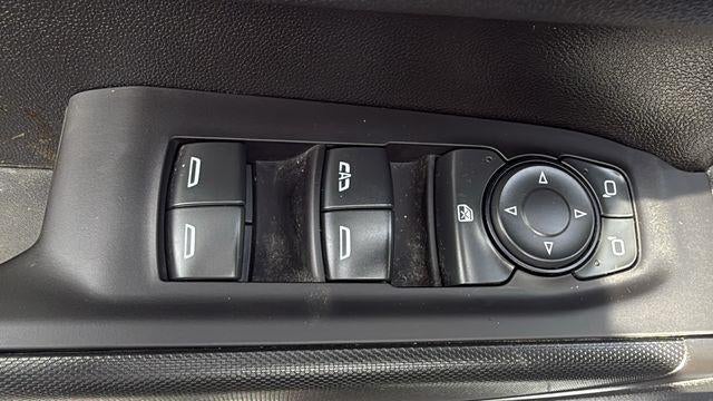 2024 Chevrolet Silverado 1500 4WD Double Cab Standard Bed Custom