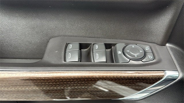 2020 Chevrolet Silverado 1500 4WD Crew Cab Short Bed RST