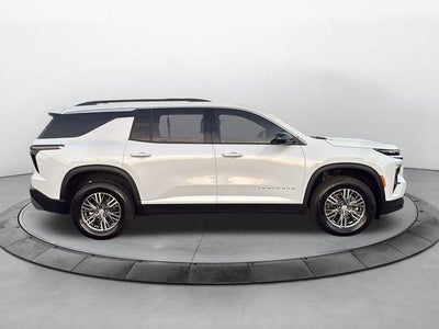 2026 Chevrolet Traverse FWD LT