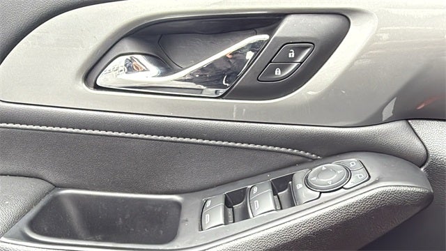 2023 Chevrolet Traverse FWD LT Cloth