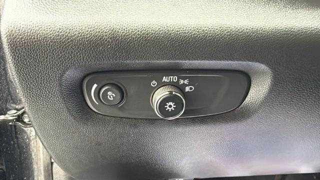 2022 Chevrolet Traverse FWD LT Leather