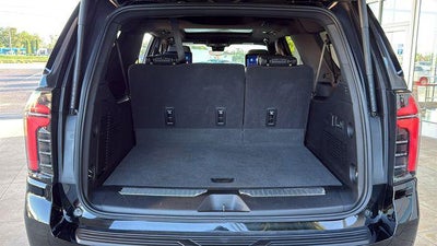 2025 Chevrolet Suburban 4WD High Country