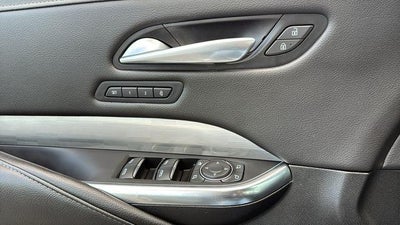 2025 Cadillac XT4 FWD Premium Luxury