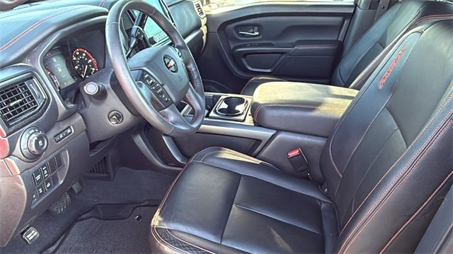 2022 Nissan TITAN Crew Cab PRO-4X 4x4