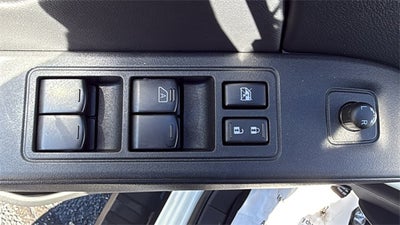 2025 Nissan Frontier Crew Cab Long Bed SL 4x2